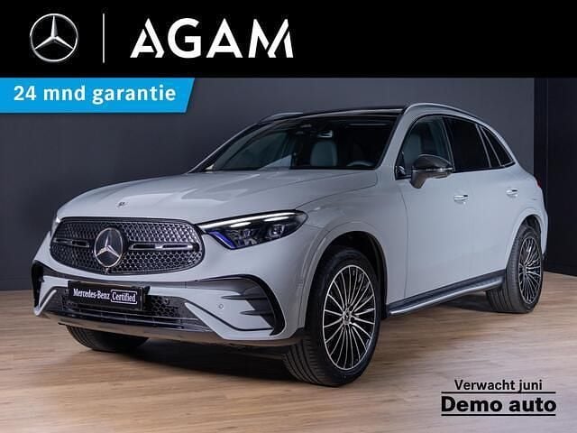 Grijs Occasion 2026 Mercedes GLC300 Sport Edition SUV | € 71.950 (Super prijs) - Afbeelding 1/4