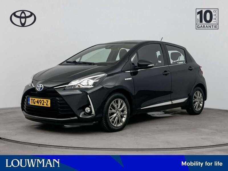 Zwart Gebruikt 2018 Toyota Yaris Hybrid Plus Hatchback | € 14.445 (Eerlijke prijs) - Afbeelding 1/3