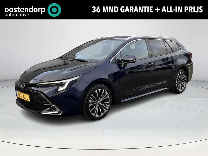 Blauw Occasion 2025 Toyota Corolla Hybrid Stationwagen | € 32.950 - Afbeelding 1/4