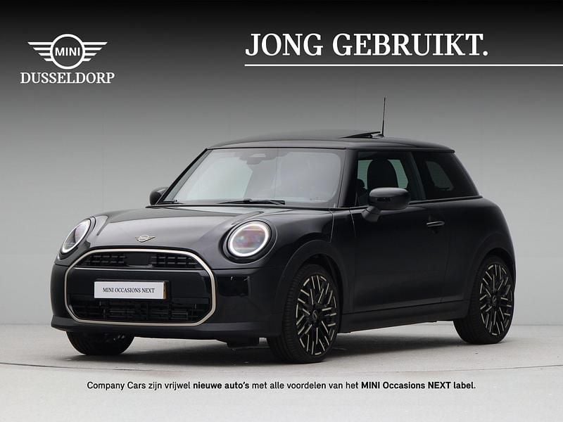 Nieuw Mini Cooper Favoured 114 kW (156 PK) 2026 Zwart Hatchback