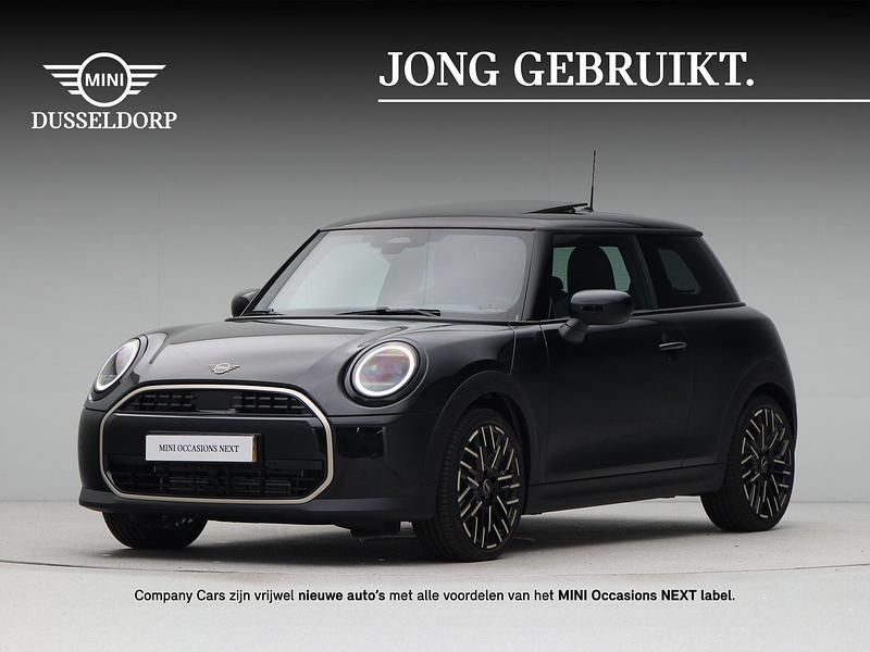 Nieuw Mini Cooper Favoured 2026 Zwart Hatchback