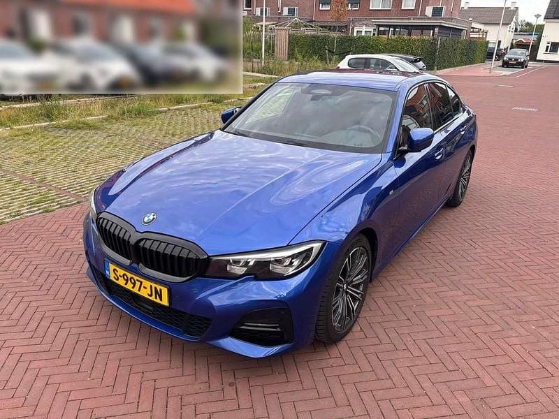 Blauw Gebruikt 2019 BMW 320 Executive Sedan | € 20.005 (Super prijs) - Afbeelding 1/4