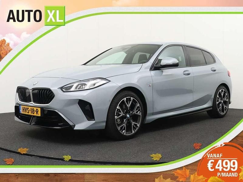 Grijs Gebruikt 2025 BMW 120 M Sport Hatchback | € 36.940 - Afbeelding 1/4