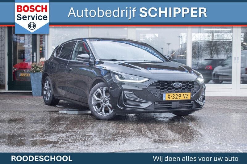 Zwart Gebruikt 2024 Ford Focus ST-Line X Hatchback | € 29.950 (Iets duurder) - Afbeelding 1/4