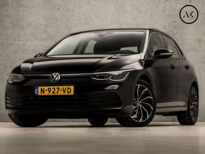 Zwart, metallic lak Gebruikt 2022 VW Golf VIII Sportline Hatchback | € 18.745 (Goede deal) - Afbeelding 1/4