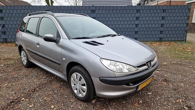 Occasion Peugeot 206 75 PK (55 kW) 2004 Grijs Stationwagen