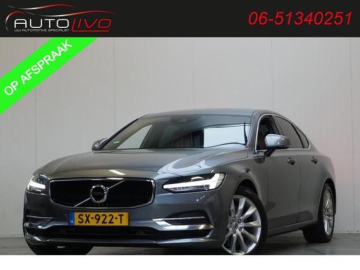 Grijs Occasion 2018 Volvo S90 Momentum Sedan | € 25.495 (Eerlijke prijs) - Afbeelding 1/4
