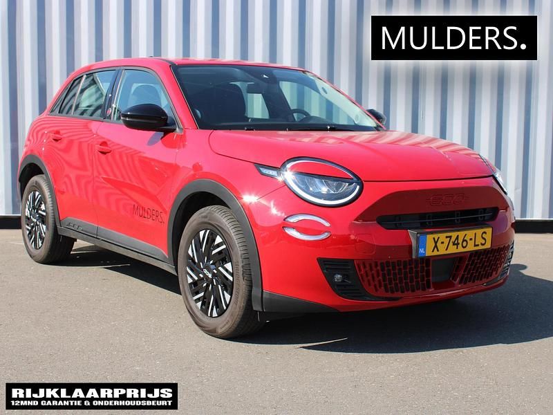 Rood Gebruikt 2024 Fiat 600E Red SUV | € 20.945 - Afbeelding 1/4