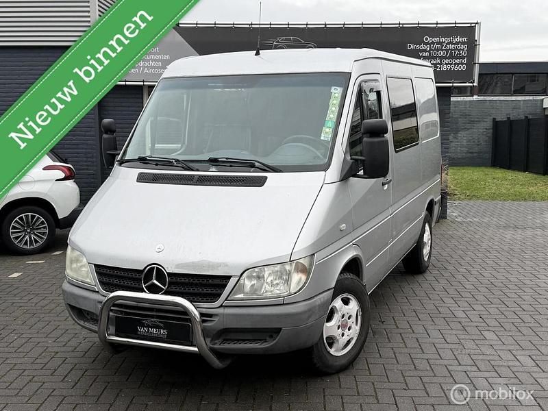 Zilver Occasion 2005 Mercedes 300 | € 5.950 - Afbeelding 1/4