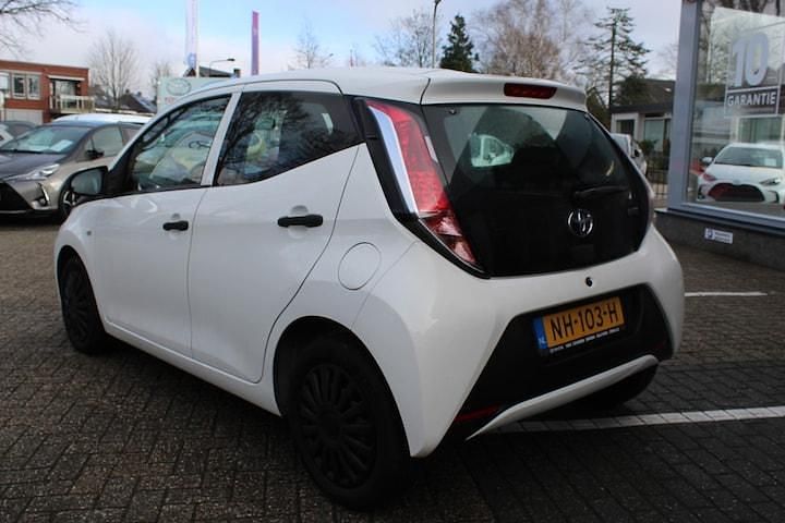 Occasion Toyota Aygo 2017 Wit Hatchback