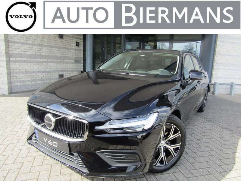 Zwart, metallic lak Nieuw 2024 Volvo V60 Stationwagen | € 51.630 (Super prijs) - Afbeelding 1/4