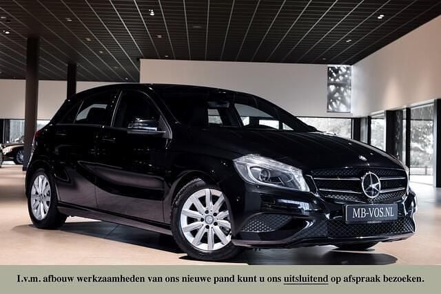 Zwart Occasion 2013 Mercedes A180 Edition Hatchback | € 12.900 (Eerlijke prijs) - Afbeelding 1/4