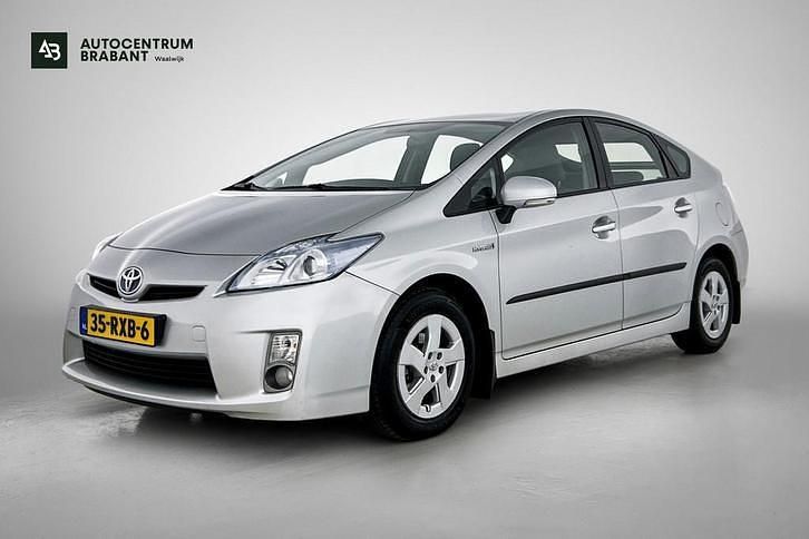 Grijs Occasion 2011 Toyota Prius Comfort Hatchback | € 10.995 (Eerlijke prijs) - Afbeelding 1/3