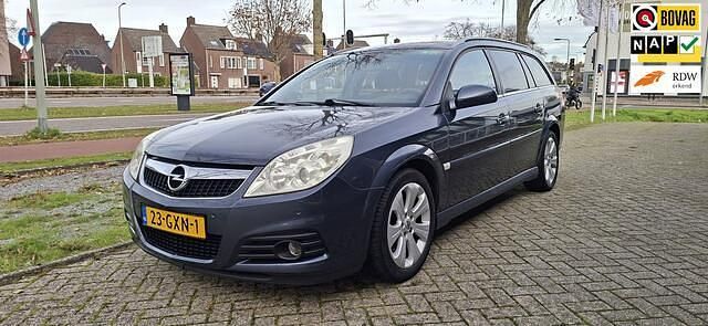 Grijs Gebruikt 2008 Opel Vectra Executive Stationwagen | € 1.995 (Eerlijke prijs) - Afbeelding 1/4
