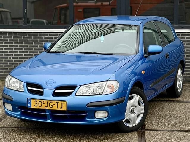 Occasion Nissan Almera Comfort 114 PK (83 kW) 2002 Blauw Hatchback