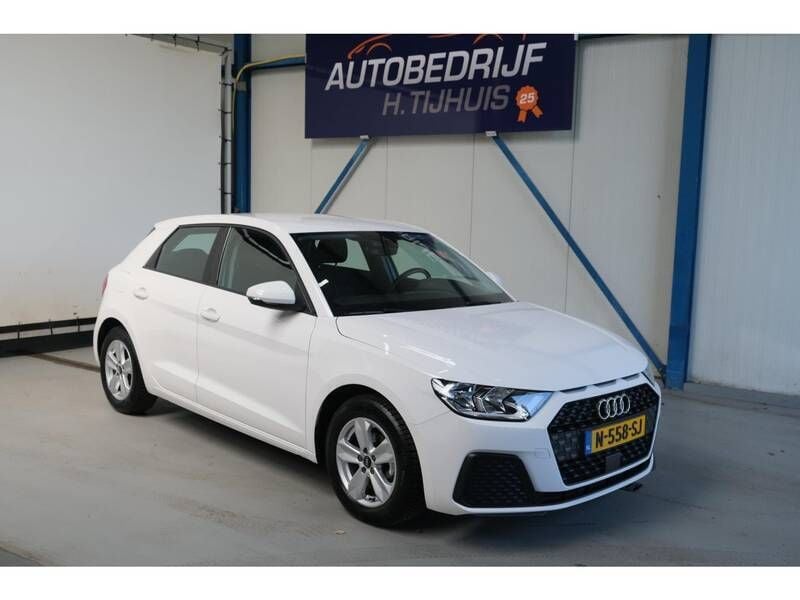Wit Gebruikt 2022 Audi A1 Proline Hatchback | € 18.600 (Goede deal) - Afbeelding 1/4