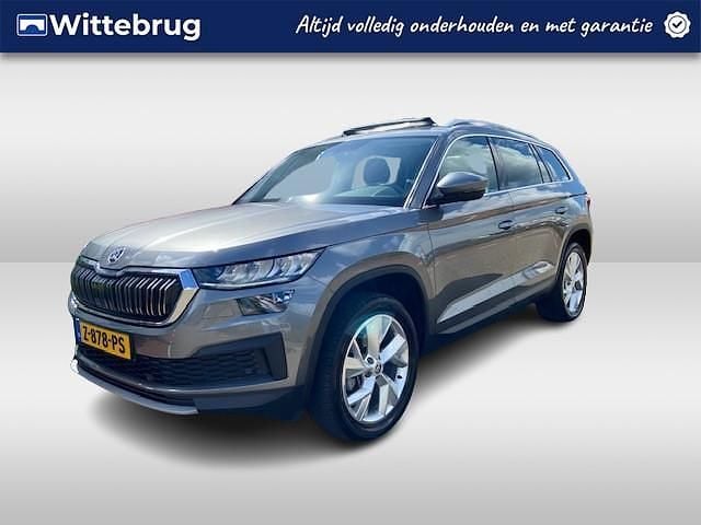 Grijs Gebruikt 2022 Skoda Kodiaq Business Line SUV | € 38.950 (Eerlijke prijs) - Afbeelding 1/2