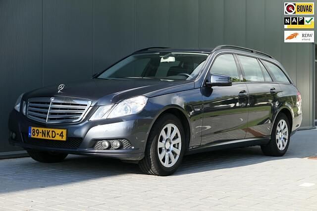 Grijs Gebruikt 2010 Mercedes 200 Business Stationwagen | € 11.940 (Eerlijke prijs) - Afbeelding 1/4