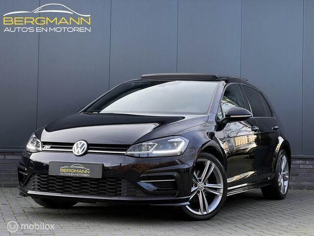 Zwart Gebruikt 2017 VW Golf VII R-line Hatchback | € 999.999 - Afbeelding 1/4