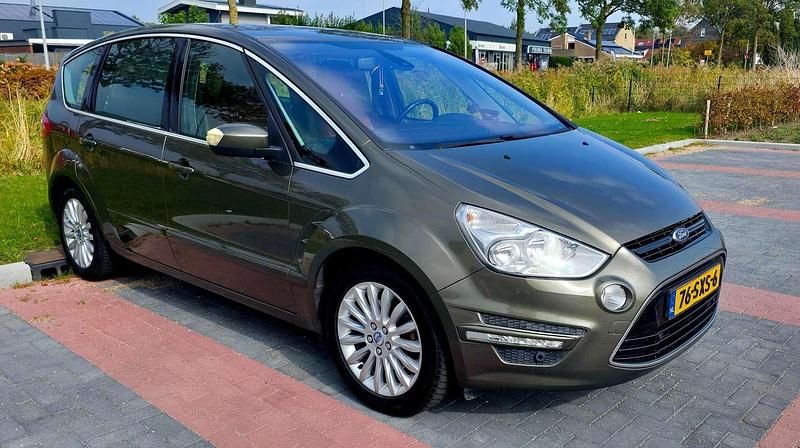 Groen Gebruikt 2012 Ford S-MAX S MPV | € 8.000 (Eerlijke prijs) - Afbeelding 1/4