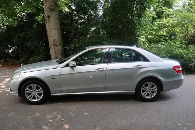 Occasion Mercedes E250 204 PK (150 kW) 2010 Grijs, metallic lak Sedan