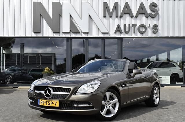 Grijs Gebruikt 2012 Mercedes SLK200 Cabriolet | € 23.950 (Eerlijke prijs) - Afbeelding 1/4