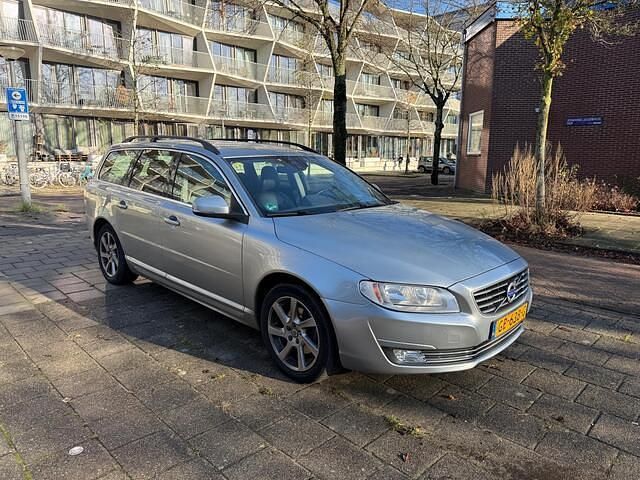 Grijs (metallic) Gebruikt 2015 Volvo V70 Stationwagen | € 5.995 (Super prijs) - Afbeelding 1/4