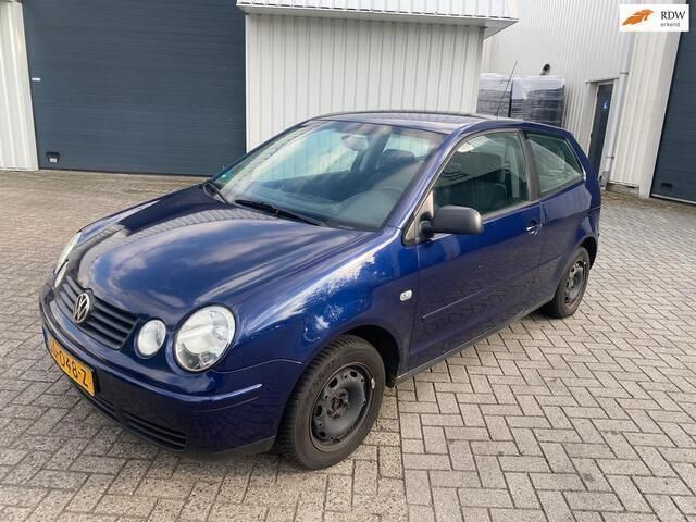 Blauw Gebruikt 2005 VW Polo Hatchback | € 749 (Super prijs) - Afbeelding 1/4