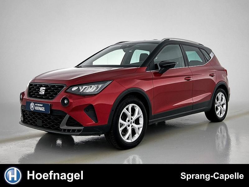 Rood Gebruikt 2022 Seat Arona Business SUV | € 22.950 (Iets duurder) - Afbeelding 1/3