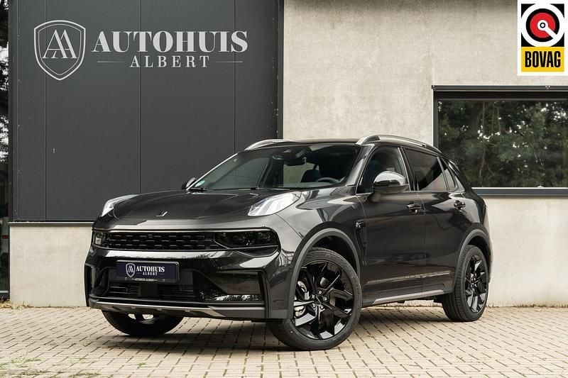 Zwart Nieuw 2025 Lynk & Co 01 SUV | € 35.950 (Duur) - Afbeelding 1/4