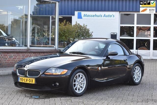 Zwart, metallic lak Gebruikt 2003 BMW Z4 Comfort Edition Cabriolet | € 12.950 (Iets duurder) - Afbeelding 1/4