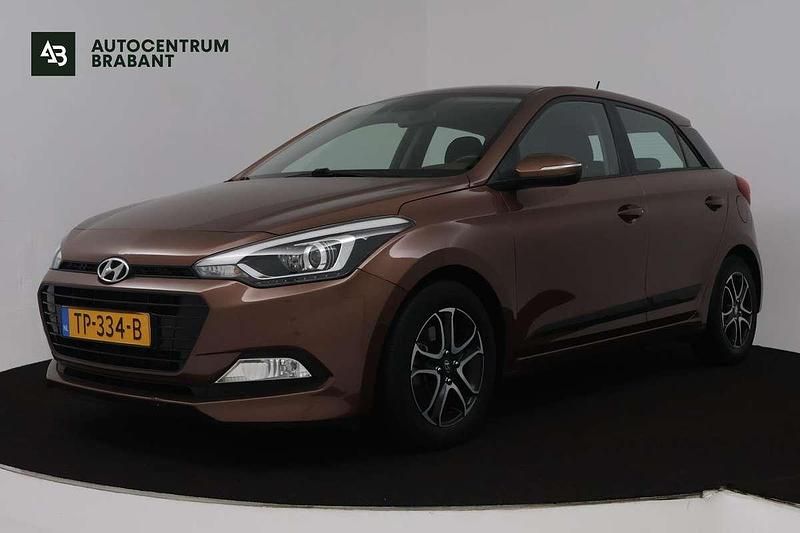 Bruin Gebruikt 2018 Hyundai i20 Comfort Hatchback | € 11.945 (Eerlijke prijs) - Afbeelding 1/4