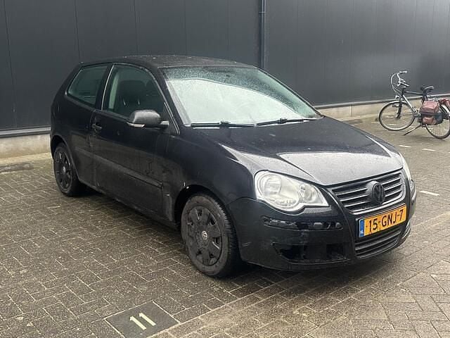 Zwart Occasion 2008 VW Polo Trendline Hatchback | € 595 (Super prijs) - Afbeelding 1/4