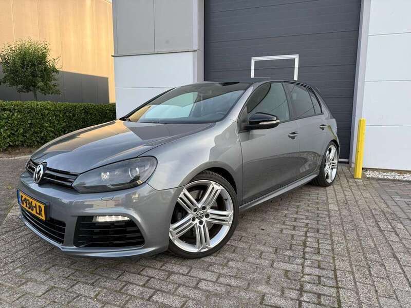 Grijs Gebruikt 2011 VW Golf VI R Stationwagen | € 11.000 (Duur) - Afbeelding 1/4
