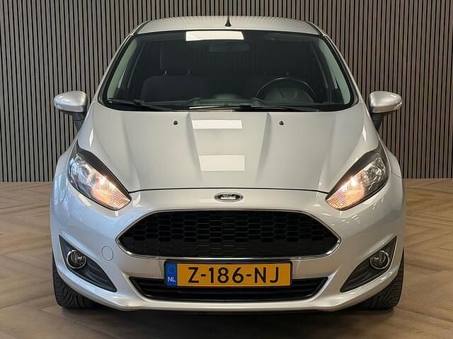 Occasion Ford Fiesta 82 PK (60 kW) 2016 Grijs Hatchback