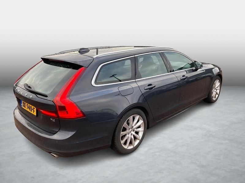 Occasion Volvo V90 Momentum 2019 Grijs Stationwagen