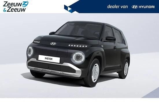 Zwart Nieuw 2025 Hyundai Inster Hatchback | € 21.000 (Super prijs) - Afbeelding 1/4
