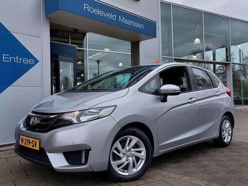 Grijs Gebruikt 2017 Honda Jazz Comfort Hatchback | € 12.950 (Eerlijke prijs) - Afbeelding 1/3