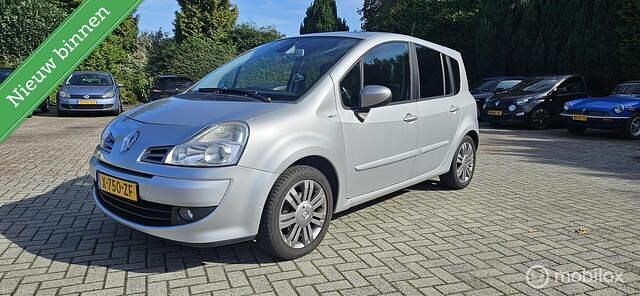 Grijs Gebruikt 2011 Renault Grand Modus Night&Day MPV | € 4.950 (Iets duurder) - Afbeelding 1/4