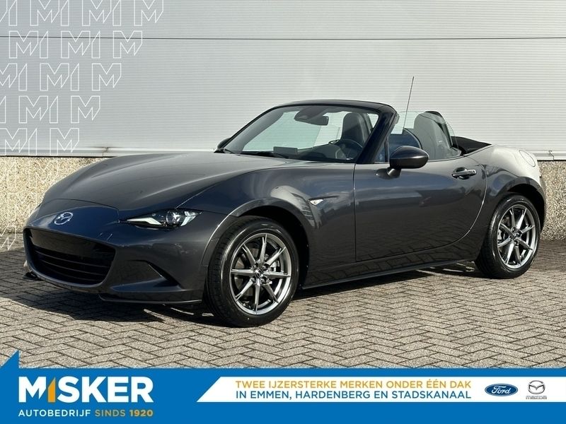 Grijs, metallic lak Nieuw 2024 Mazda MX5 Exclusive-Line Cabriolet | € 45.590 (Eerlijke prijs) - Afbeelding 1/4