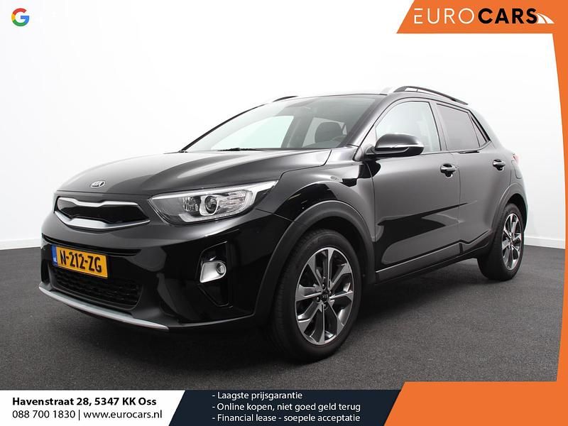 Zwart Gebruikt 2020 Kia Stonic SUV | € 14.390 (Eerlijke prijs) - Afbeelding 1/4