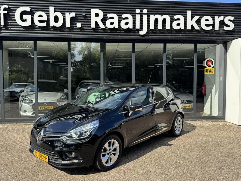 Zwart Gebruikt 2017 Renault Clio IV LIMITED Hatchback | € 7.950 (Eerlijke prijs) - Afbeelding 1/4