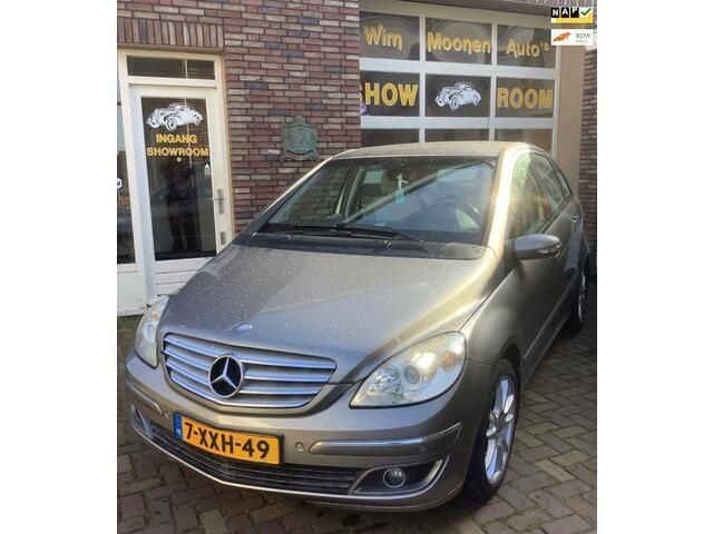 Grijs Gebruikt 2006 Mercedes B200 MPV | € 4.950 (Eerlijke prijs) - Afbeelding 1/4