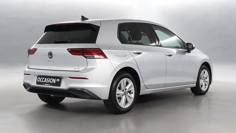 Occasion VW Golf VIII Business 112 PK (82 kW) 2024 Grijs (metallic) Hatchback