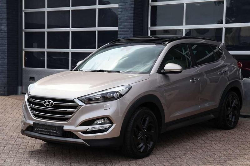 Grijs Gebruikt 2015 Hyundai Tucson Premium SUV | € 15.750 (Eerlijke prijs) - Afbeelding 1/4