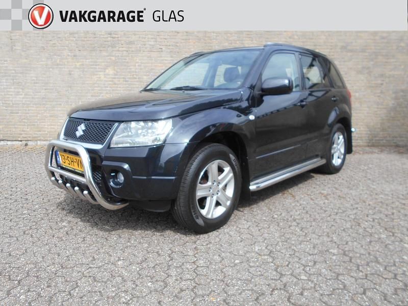Zwart Gebruikt 2006 Suzuki Grand Vitara Exclusive SUV | € 5.650 - Afbeelding 1/4