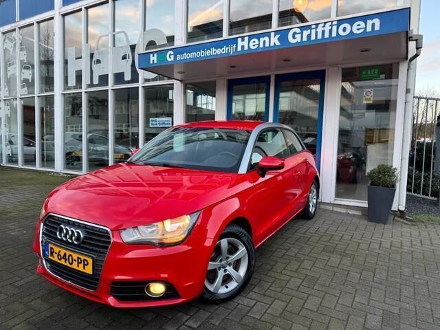 Rood Gebruikt 2013 Audi A1 Business Hatchback | € 7.950 (Eerlijke prijs) - Afbeelding 1/4