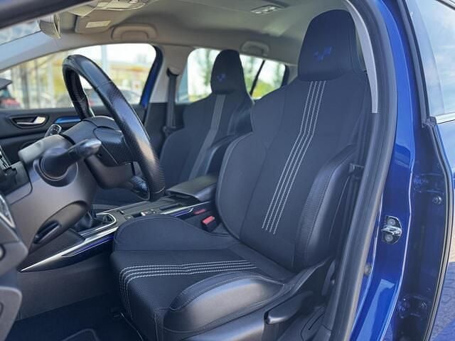 Occasion Renault Mégane GT Line Bose Edition 140 PK (102 kW) 2019 Blauw (metallic) Stationwagen