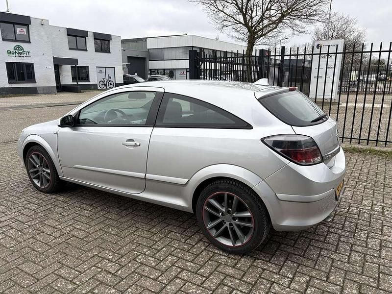 Occasion Opel Astra Sport 125 PK (91 kW) 2005 Grijs Coupé