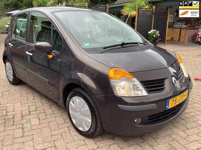 Bruin Gebruikt 2005 Renault Modus MPV | € 3.980 (Duur) - Afbeelding 1/4